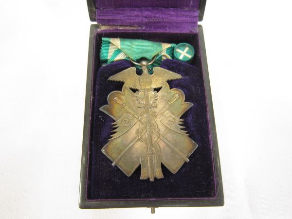 13） 功七級金鵄勲章 日本軍 ケース付