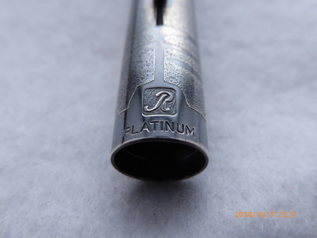 リビエール PLATINUM 万年筆 18KWG プラチナ | Riviere 18K-WG