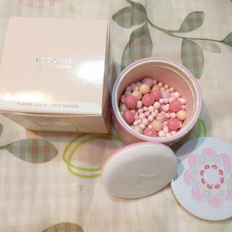 ★即決 未使用 新品 ゲラン フェイスパウダー メテリオット PEARLS CAROUSEL 送料290円