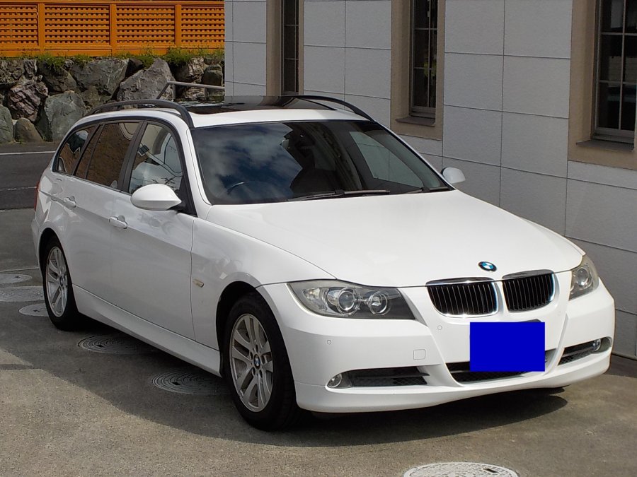 BMWの人気カラー✨どちらがお好きですか？?from BMW 麻布SR 株式会社 