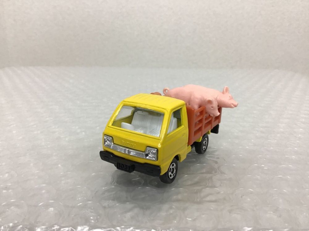 トミー 日本製トミカ 1/55 No.31 スズキ・キャリィ 家畜運搬車 / 豚2頭