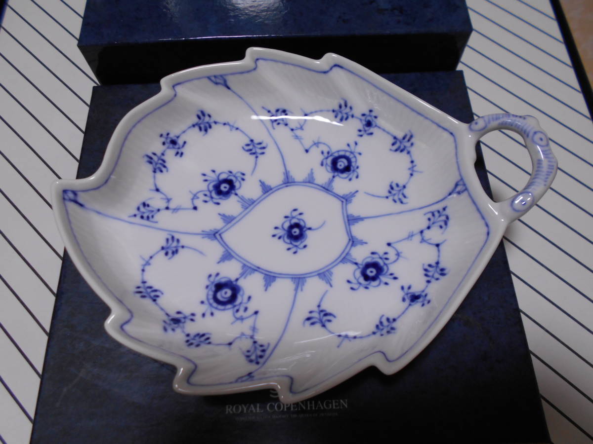 ロイヤルコペンハーゲン リーフディッシュ 約23㎝X18㎝ 美品