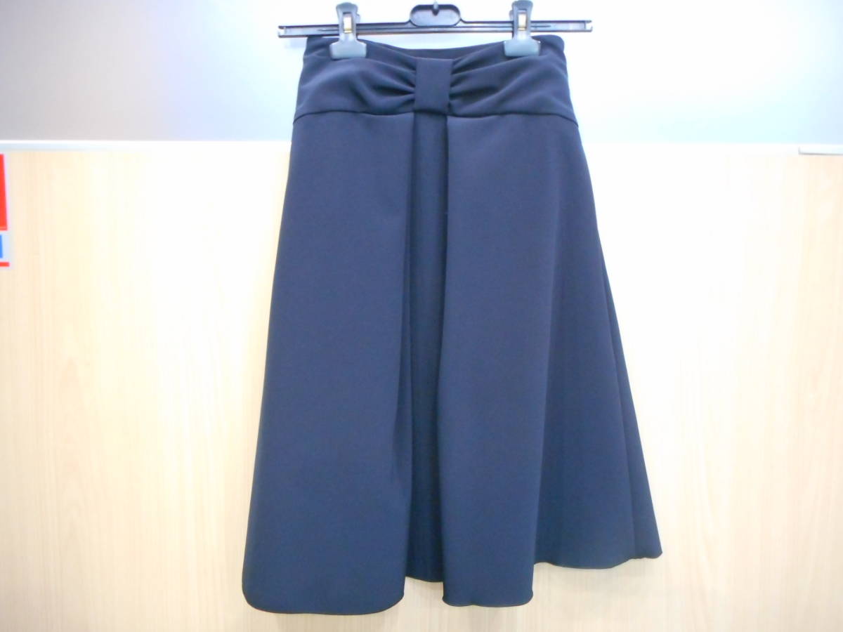 ☆【美品】FOXEY NEWYORK フォクシー ニューヨーク ウエストリボン ボックスプリーツ スカート 38 ネイビー☆
