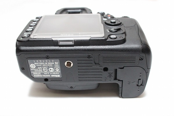 ☆良品☆ NIKON ニコン D7000 ボディ 1620万画素 630ショット ❤ Nikon
