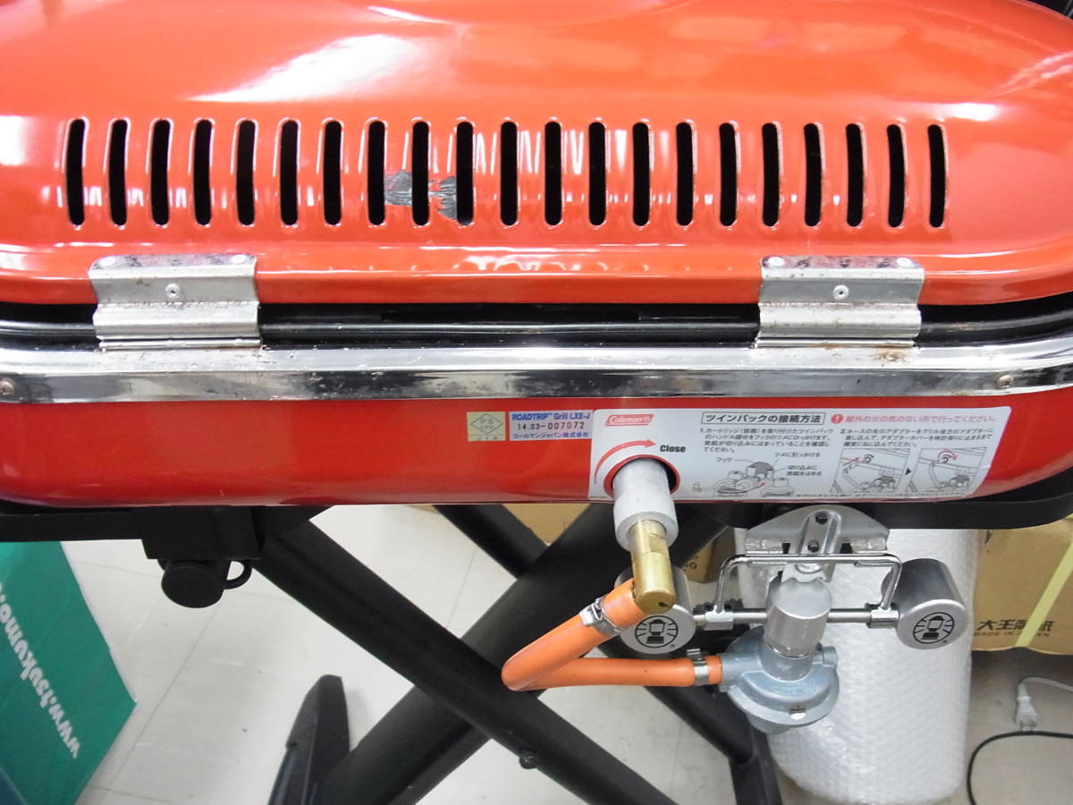 Coleman コールマン ロードトリップ ロードトリップグリル (2000017066 (コールマン) ツインガスバーナー 0 ロード II LXE-J グリル LXE-JⅡの通販｜キャンプ用品のコールマン ロードトリップグリルエクスカーション用の ツインパックステー 商品一覧