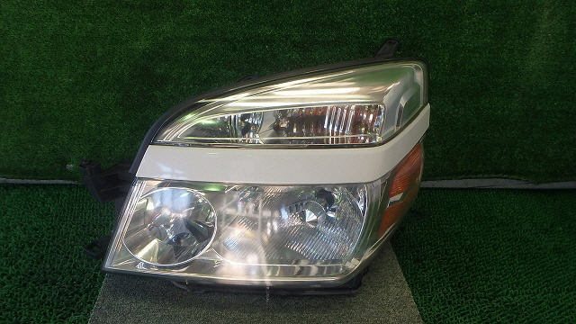 ヴォクシー CBA-AZR60G 左ヘッドランプ HID KOITO 28-183 ヴォクシー CBA-AZR60G 左ヘッドランプ HID KOITO 28-183