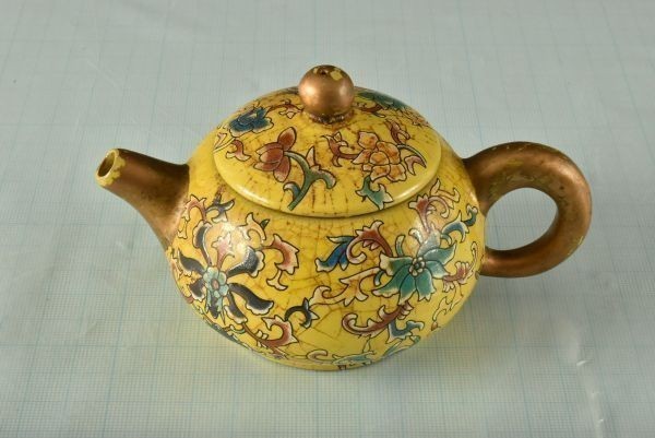 （椎）08508　○○順製　朱泥花絵金彩塗急須　156ｇ（本物保証+お任せで送料無料）