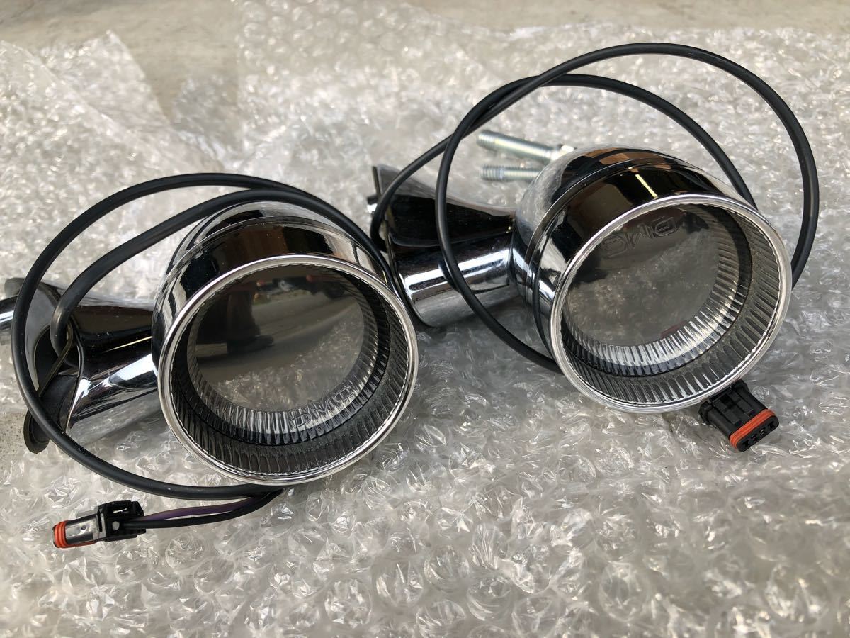 ◆ハーレー・ＦＬＴＲ２０１５・ロードグライドから外した・ウインカー２個　ＵＳＥＤ品◆