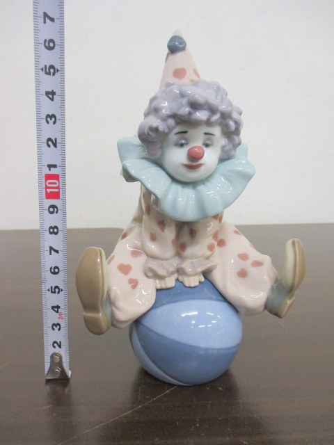 1858 LLADRO リヤドロ フィギュリン 5813 ボールで遊ぶ ピエロ 西洋