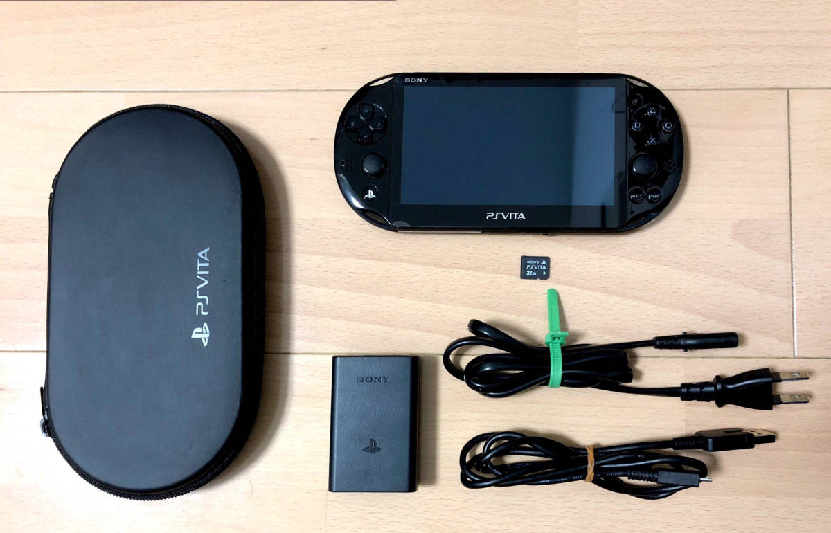 中古】PS VITA(PCH-2000)ブラック【箱なし・付属品(メモリーカード32GB 