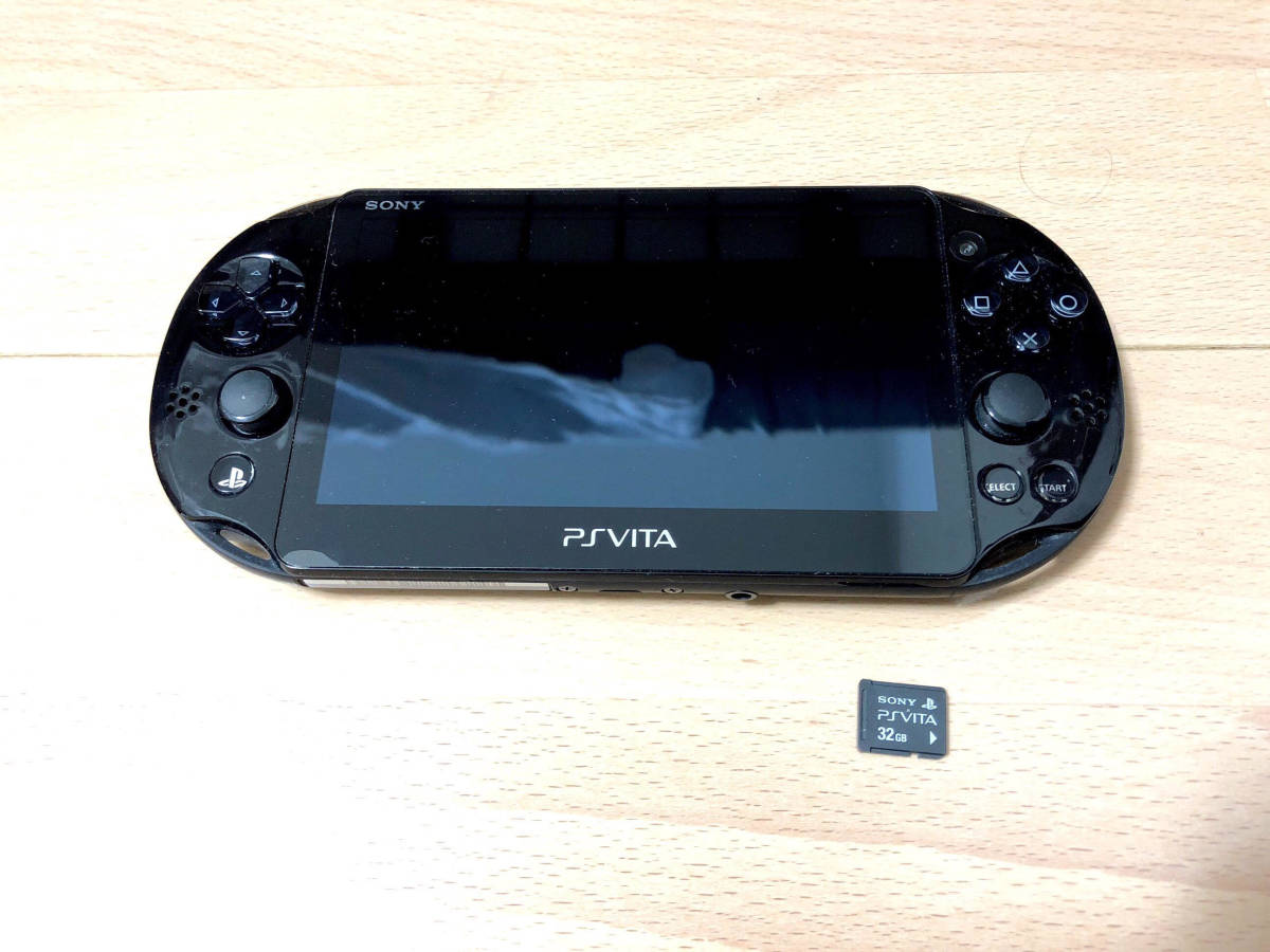 中古】PS VITA(PCH-2000)ブラック【箱なし・付属品(メモリーカード32GB 