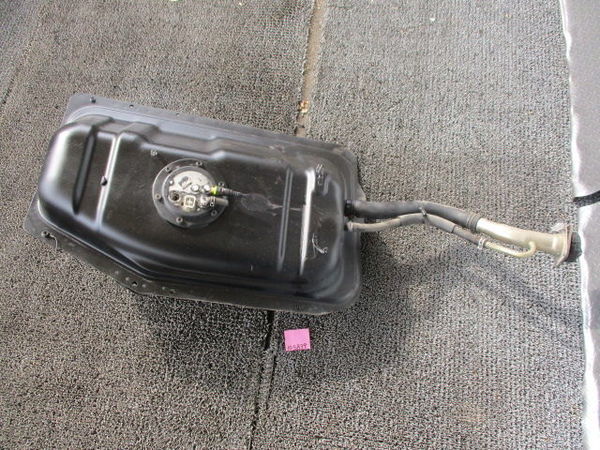 純正 JB23W ジムニー フューエルタンク 燃料タンク ガソリンタンク 即納