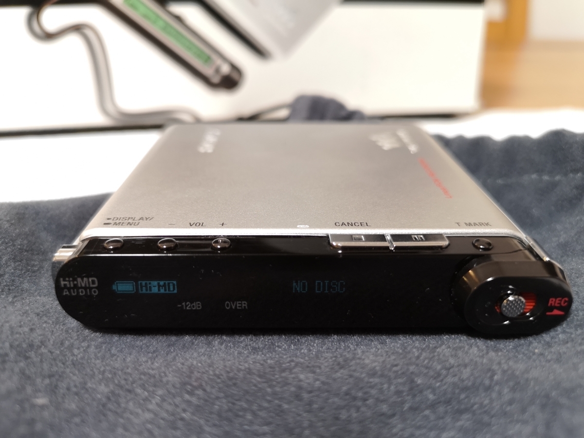 かなりの美品！SONY□Hi-MDウォークマン□MZ-RH1□動作確認済み