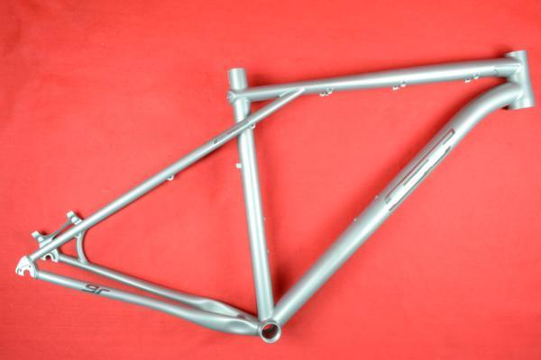 新品◇GT☆Xizang 29er☆フルチタンフレーム☆ マウンテンバイク