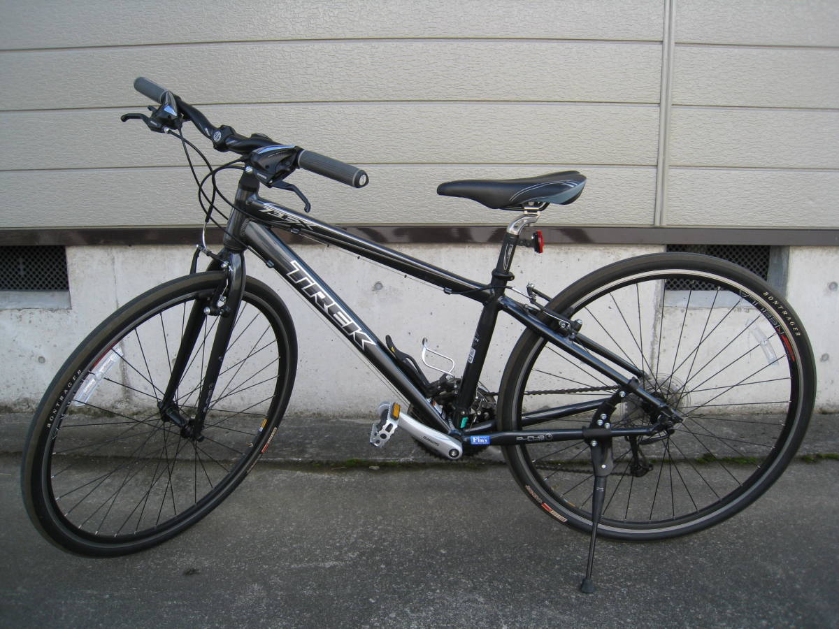 美中古 TREK トレック 7.3 FX クロスバイク 黒 ブラック SHIMANO シマノ 700 38 380 15 定価7万円 走行距離少なめ