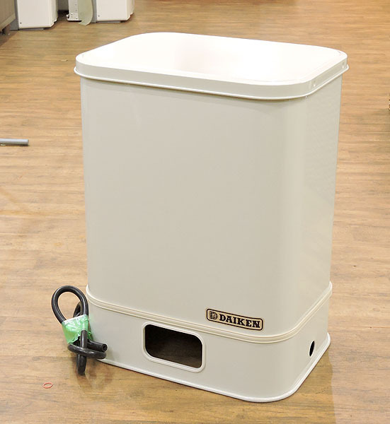 CORONA 煙突式ストーブ + ダイケン50L灯油タンク + パーツ コロナ