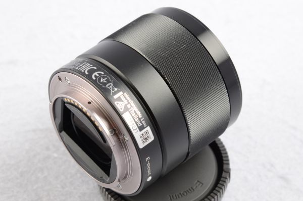 ☆良品☆SONY ソニー FE 28mm F2 SEL28F20 付属品一式☆#K２１３_5