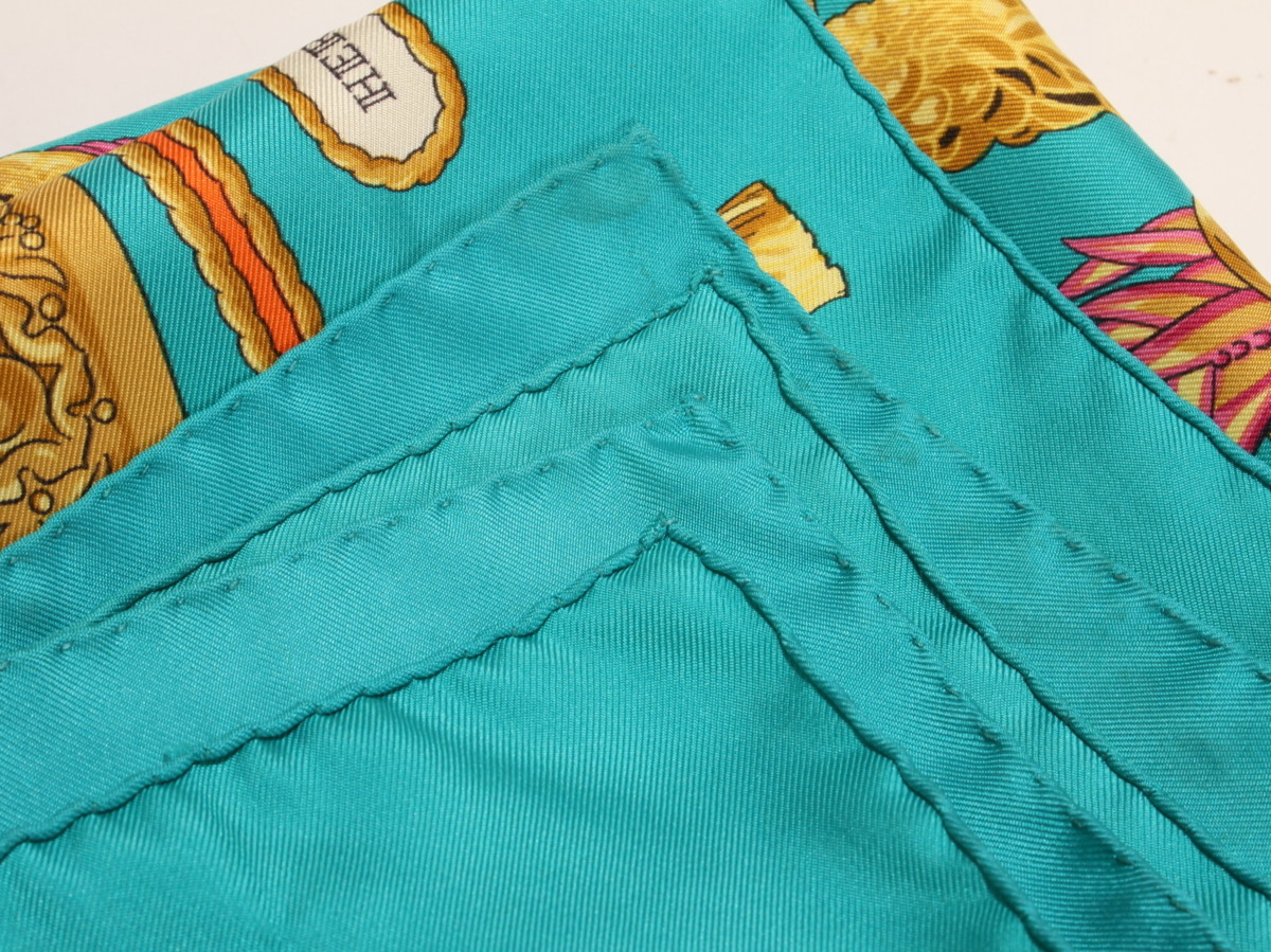 エルメス シルク 100% カレ 90 スカーフ HOMMAGE A CHARLES GARNIER　（シャルル ガルニエへの賛辞） 絹 SILK ストール レターパック対応 エルメス カレ90 スカーフ \u2013 シルクスカーフ 104062T