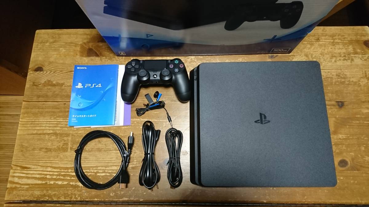 PS4 500GB (CUH-2200AB01) ジェット・ブラック☆美品☆ ジェット 