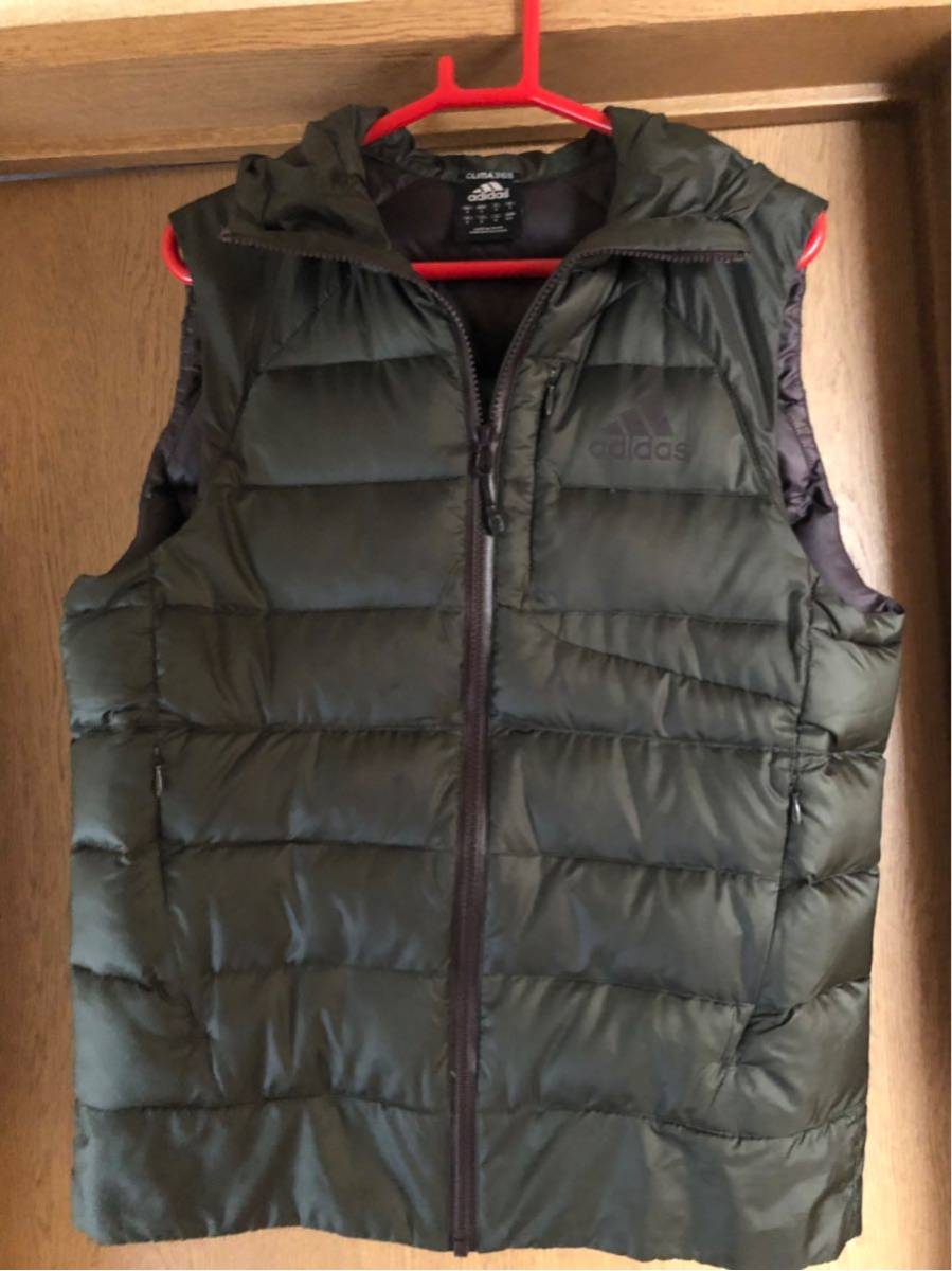 adidas アディダス フード付きダウンベスト