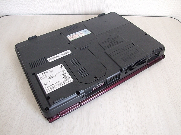 ☆高速SSD搭載 FMV-BIBLO NF/G50 Core i3/4GB/SSD 240GB/Windows10☆3188