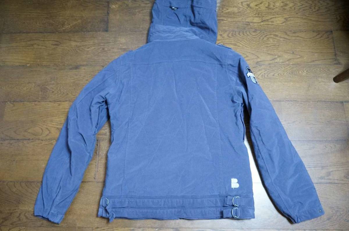 BURTON バートン おしゃれな女性用 burton ウェア（レディースウェア
