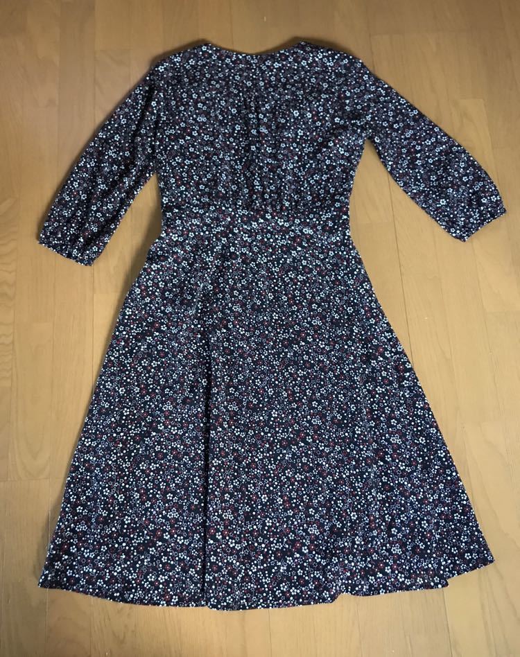【未使用級♡希少13】ローラアシュレイ　花柄シフォンワンピース　マキシ丈　黒 ☆ ローラアシュレイ LAURA ASHLEY 13号 ワンピース ゆったり 大きい
