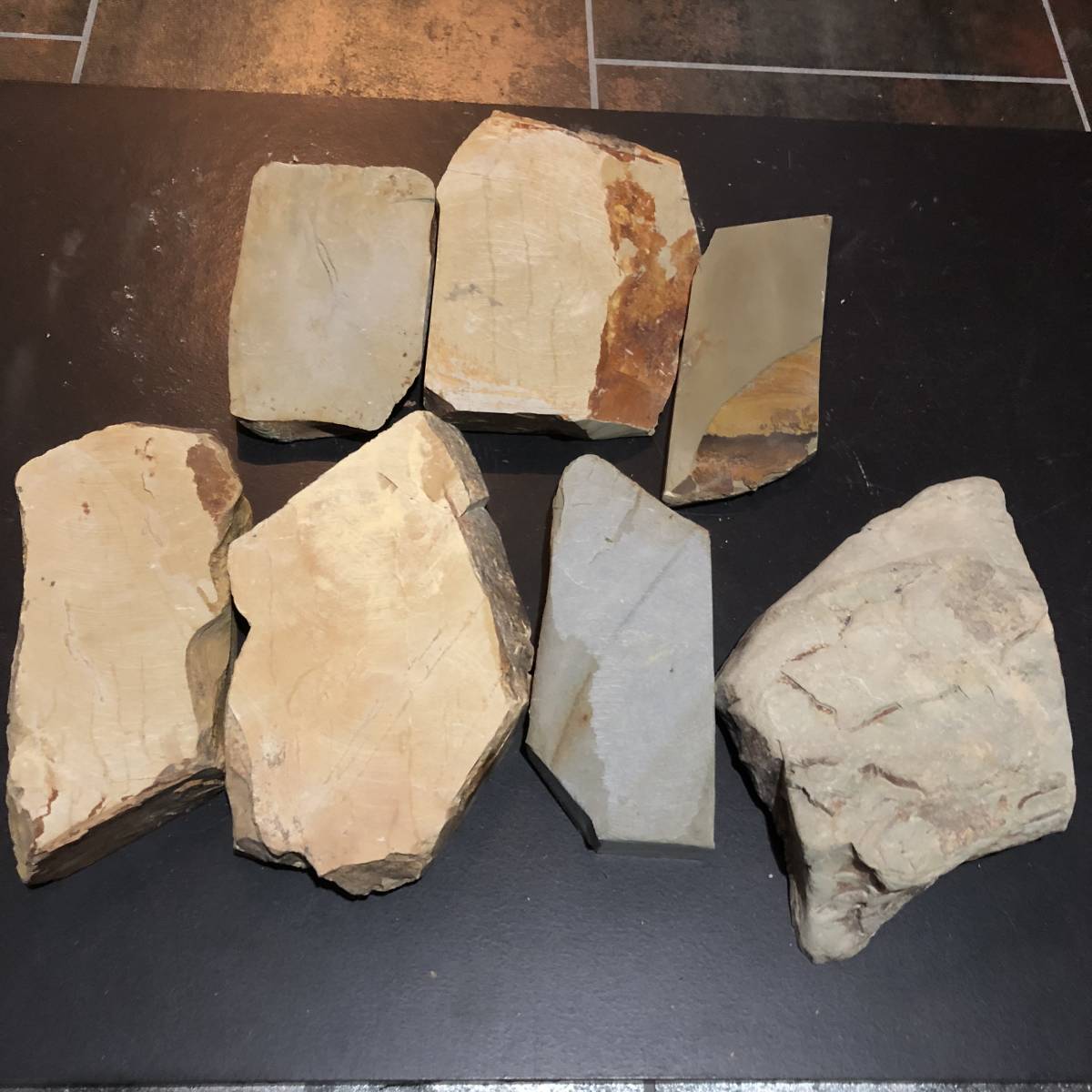 天然砥石 京都産 5.9kg 切れ端 仕上げ砥石 ／鉋鑿鋸小刀剣大工道具剃刀