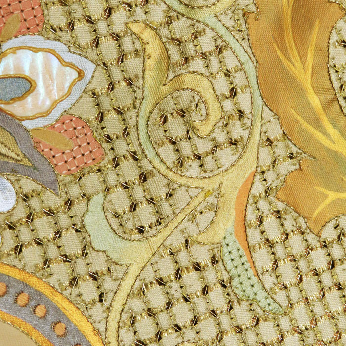 ★きもの北條★　特選　汕頭刺繍　スワトウ　螺鈿　引箔地　更紗文様　重厚華麗な刺繍の美　金　袋帯 A229-24 【中古】 スワトウ 卸問屋本決算SALE 総汕頭（スワトウ）刺繍 美品 特選 特選手加工染め手刺繍