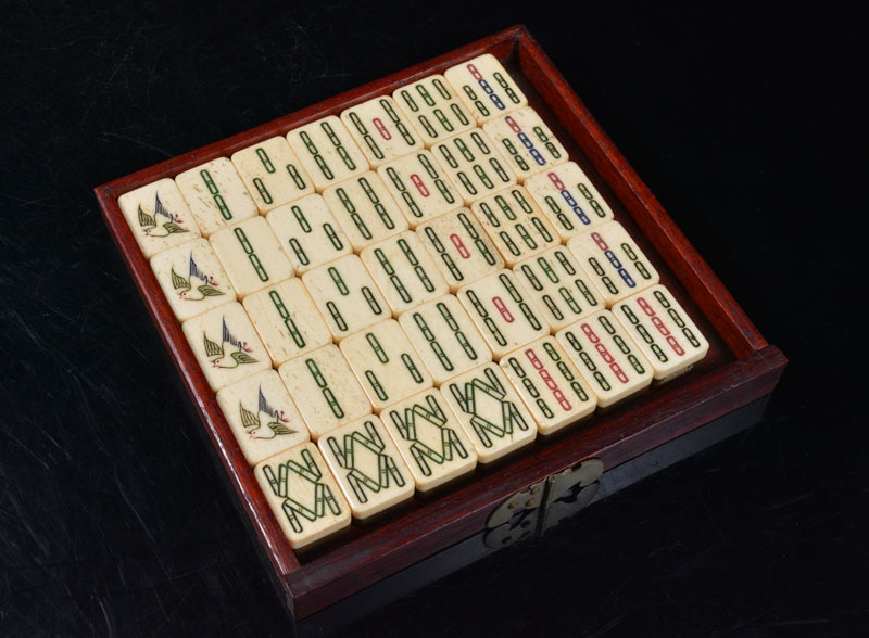 中国 竹嵌 骨牌 背竹牌 麻雀牌 唐木箱付 D 8706 里】中国