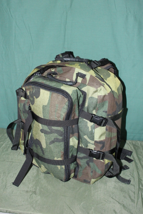 沖縄米軍特殊部隊 NAVY SEALS USIA CBR 防水バッグ カモフラ 中古