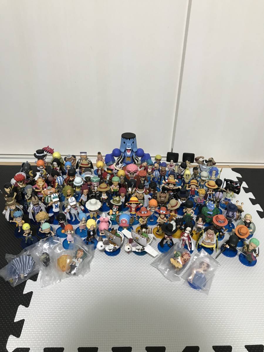 ONE ワンピース PIECE ワールドコレクタブルフィギュア PIECE 