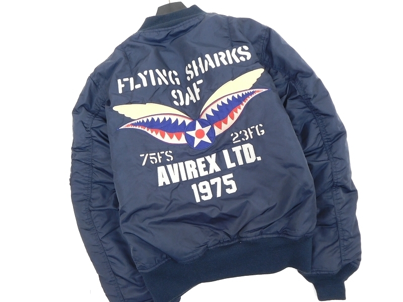 新品 AVIREX アヴィレックス 軽量 刺繍 ワッペン FLYING SHARKS MA-1 リバーシブル 中綿 フライトジャケット ブルゾン ネイビー M z1211_10 AVIREX アヴィレックス 刺繍 ワッペン&刺繍デコ ミリタリーシャツエアパトロール S