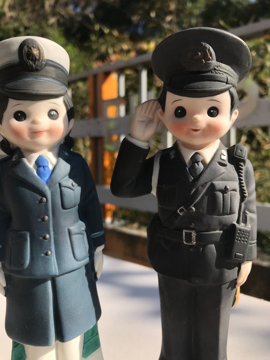 ☆ビンテージ/おまわりさん/人形/警察官/婦警さん/昭和レトロ/旧制服