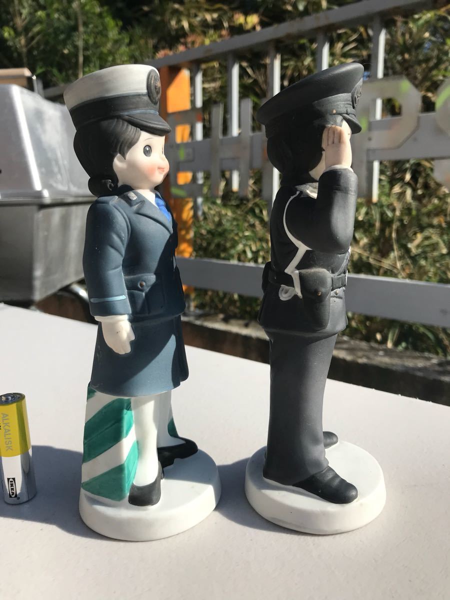 ☆ビンテージ/おまわりさん/人形/警察官/婦警さん/昭和レトロ/旧制服