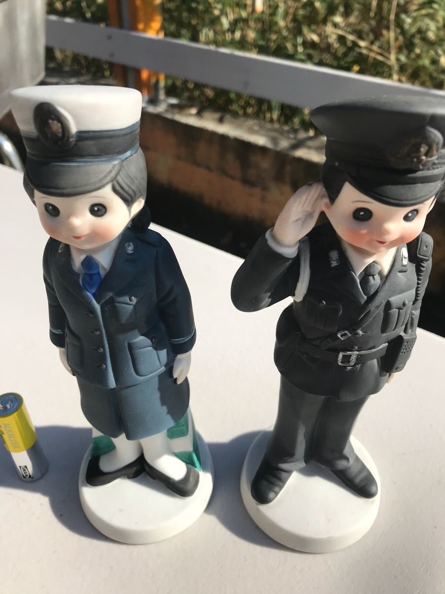 ☆ビンテージ/おまわりさん/人形/警察官/婦警さん/昭和レトロ/旧制服