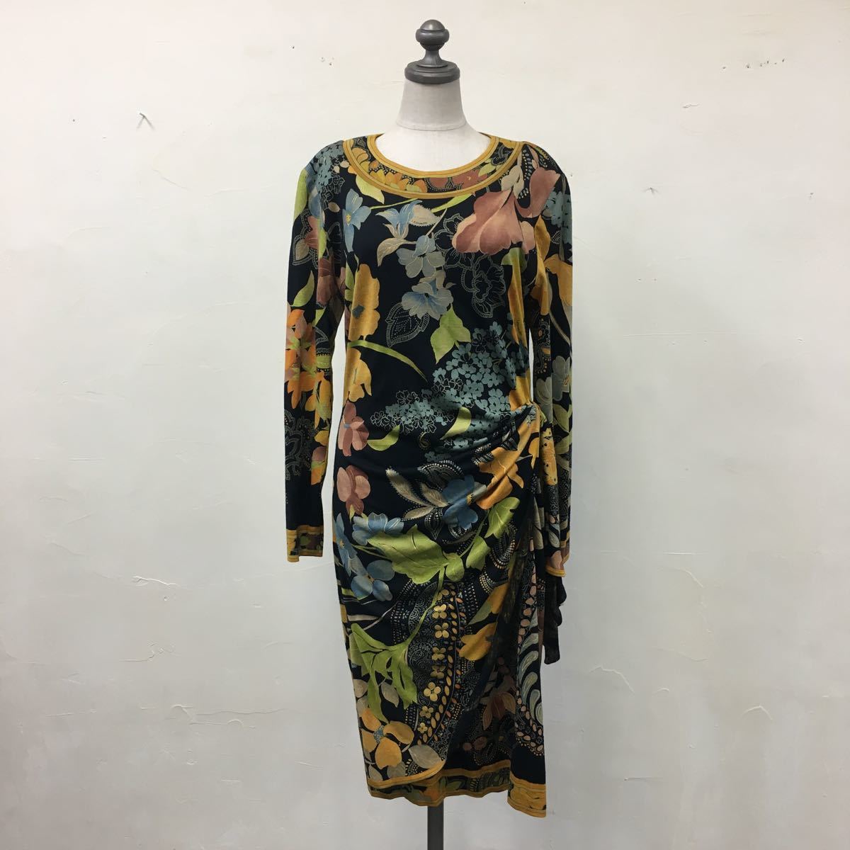 【品質保証，新作】 LEONARD DG89-DA-S 花柄デザインワンピース レオナール M 膝丈 ウール混 絹混(女性用)｜売買されたオークション情報、yahooの商品情報をアーカイブ公開 - オークファン 女性用