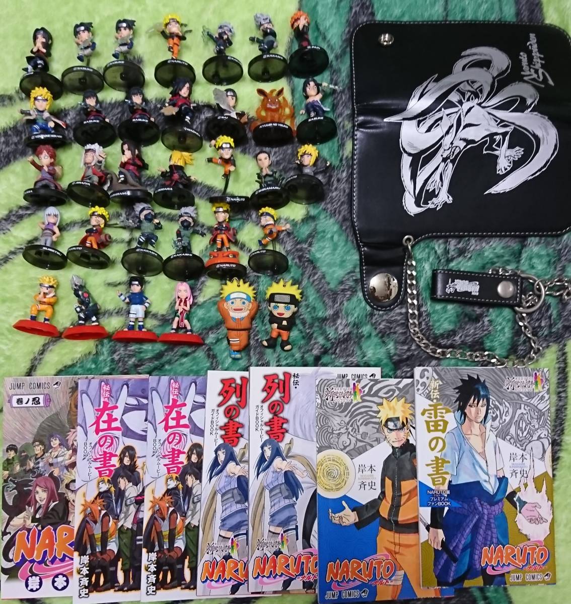 NARUTO☆ナルト☆グッズ色々ミニフィギュア、腹巻、Tシャツ