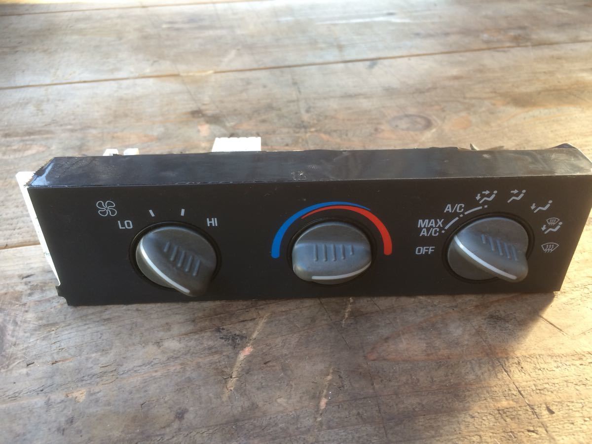 アストロ エアコンスイッチの中古品 96-99年 社外品 コントロール A⁄C 