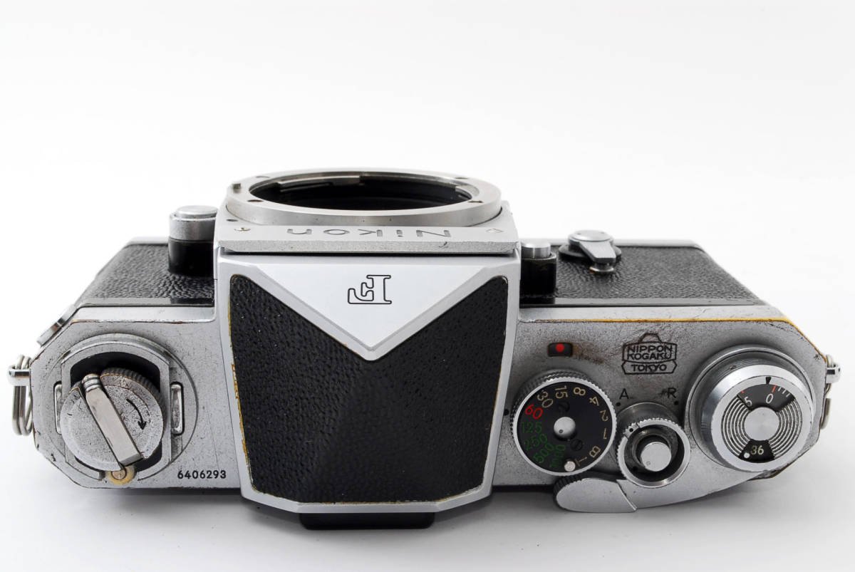 メカニカルニコンの名機～Nikon ニコン F アイレベル シルバー 640