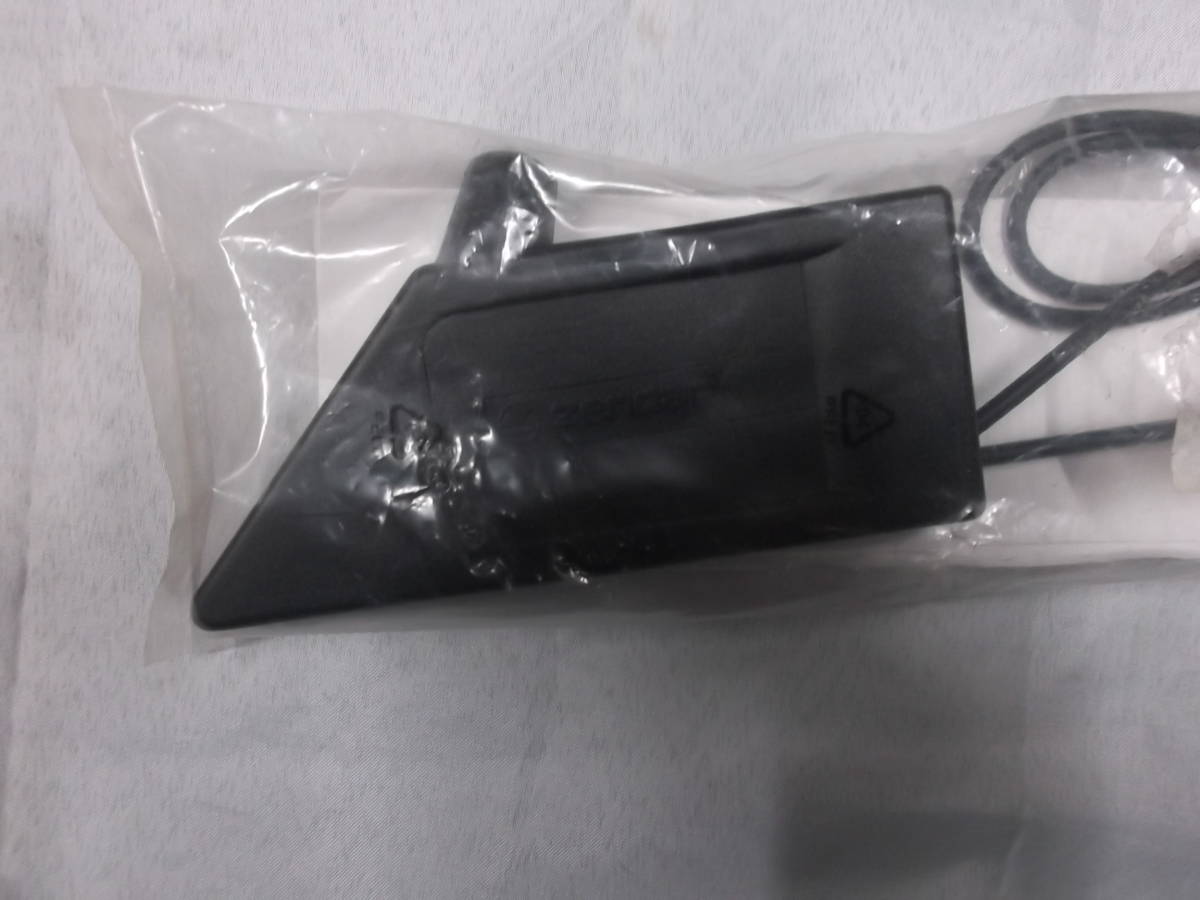 フィアット141パンダピラーアンテナ純正品5899401ゼンダー製　ラストワン