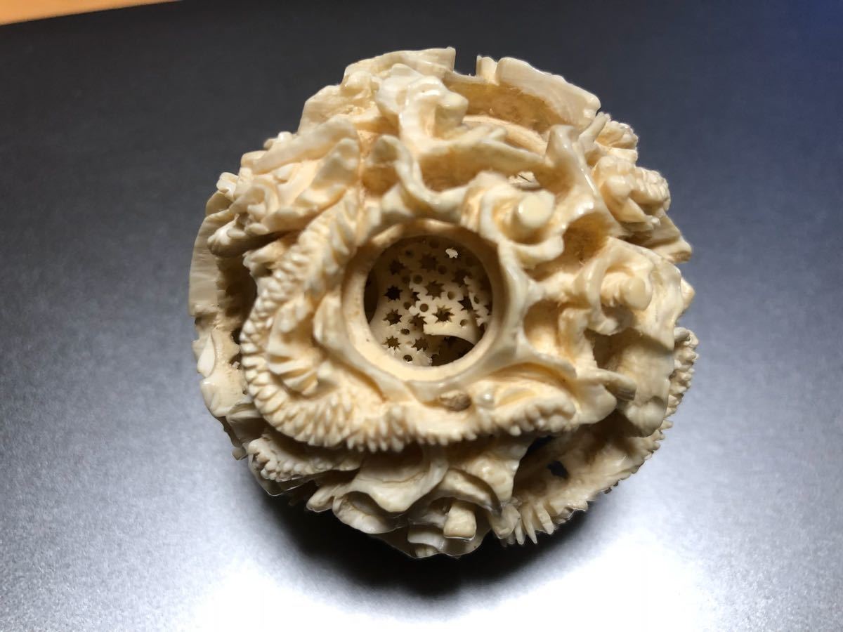 象牙 天球 重量121g 中国美術 多層球 國立故宮博物院>精選賞析