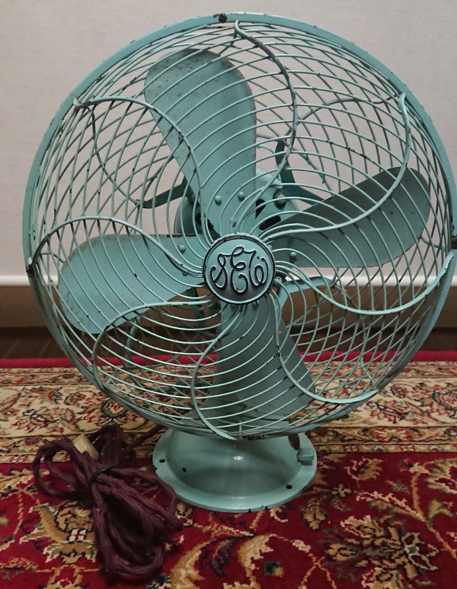 昭和レトロ 芝浦エンジニアリングワークスの古い首降り扇風機