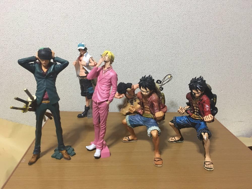 ワンピース海外フィギュアセット6体破格！！ 美品 ワンピースフィギュア 6体 KING OF ARTIST ラウンドワン ピンク