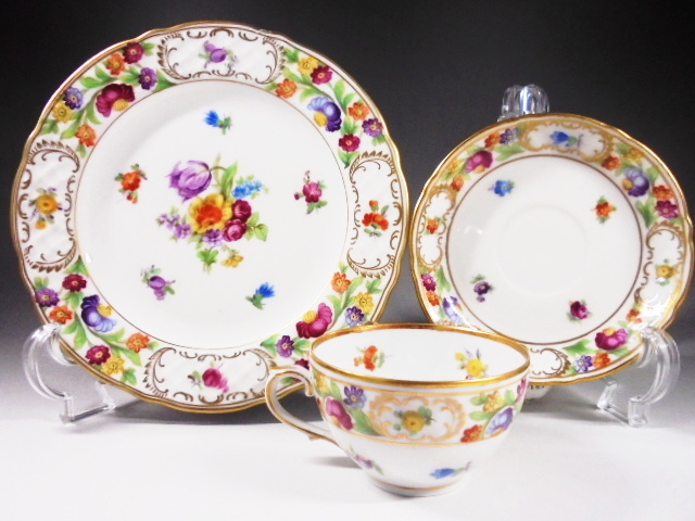 BAVARIA (シューマン シューマンババリア トリオ ババリア) カップ&amp;ソーサー SCHUMANN 美品 6枚セット ケーキ皿 （ドイツ）金彩ブーケ ババリア Yahoo!オークション ババリア「エンプレス」ドレスデン シューマン -シューマンババリアの中古品