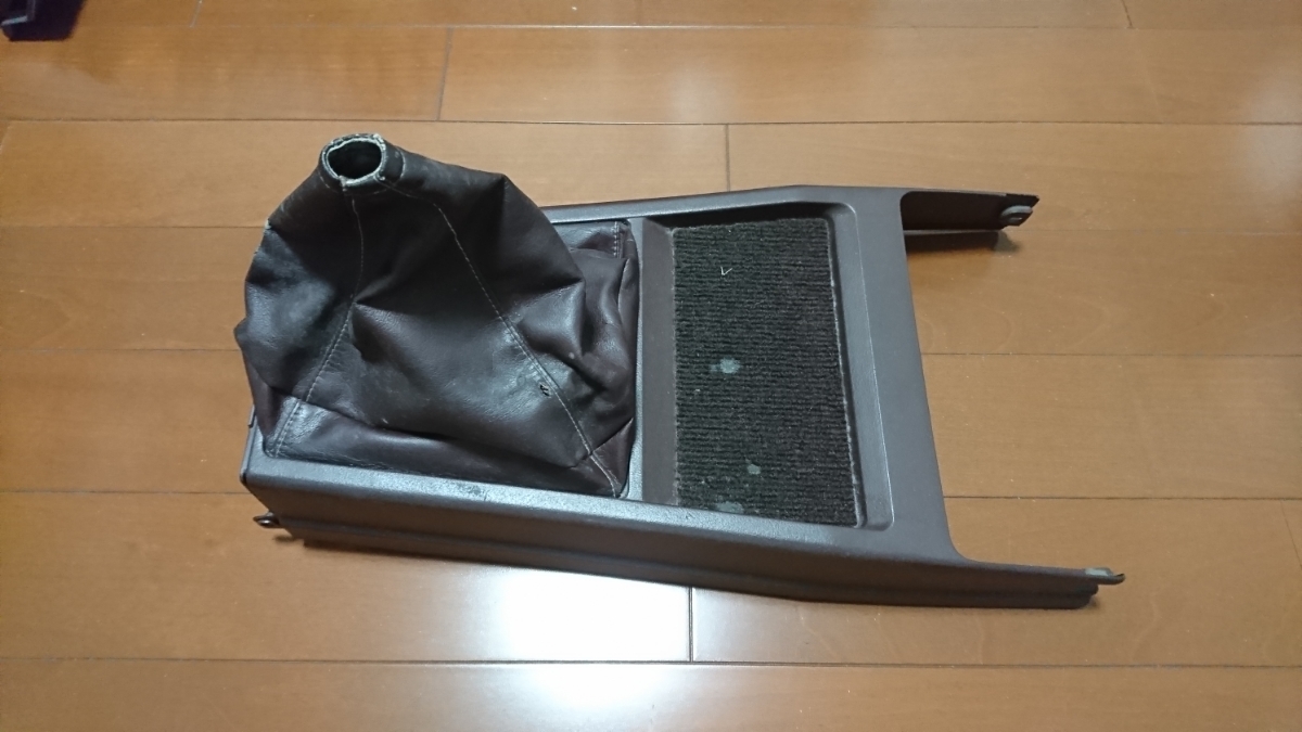 Y31セドリック グロリア5速MT車用前期赤内装