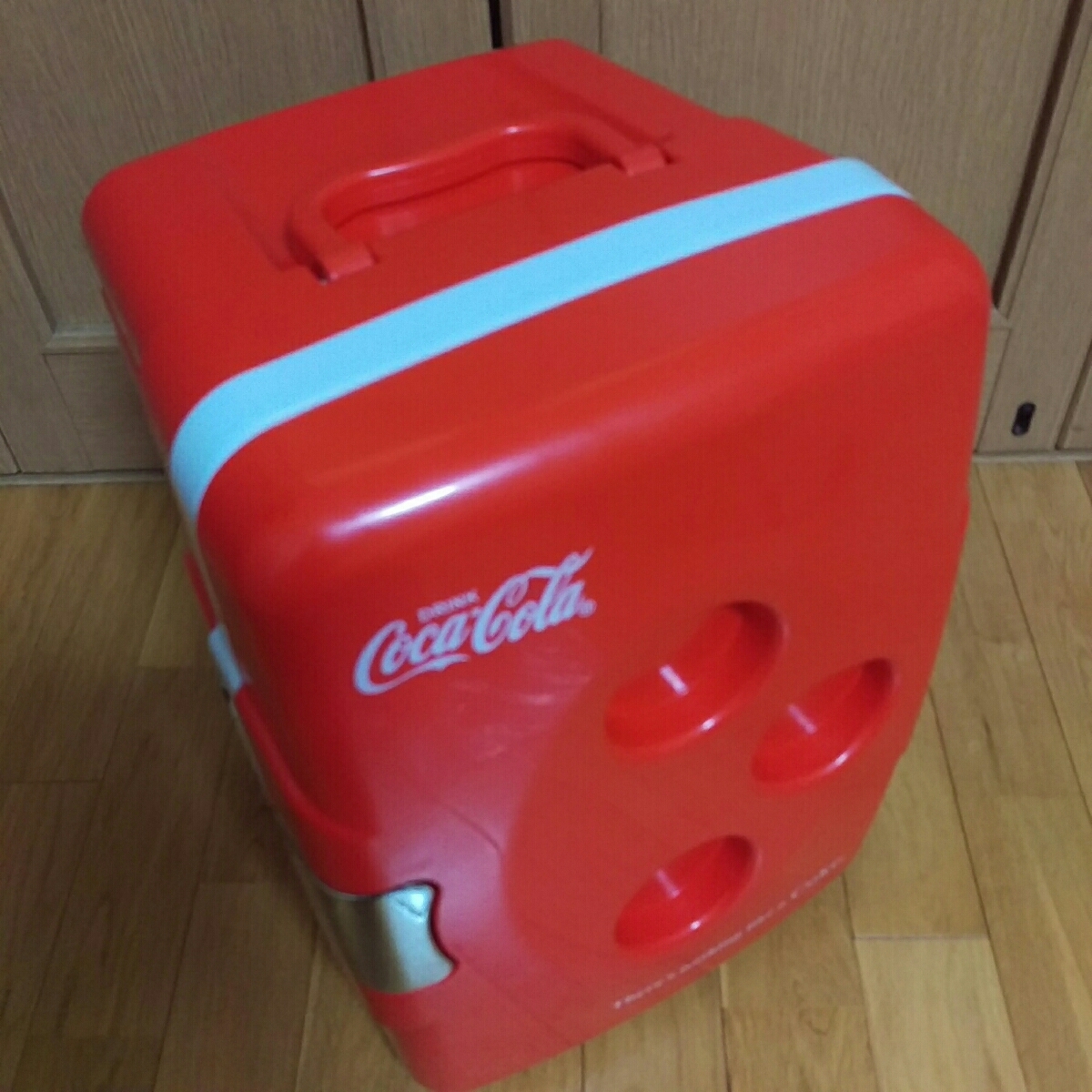 コカ・コーラ CocaCola ポータブル保冷温庫14L 二電源方式HCー2011 保冷温