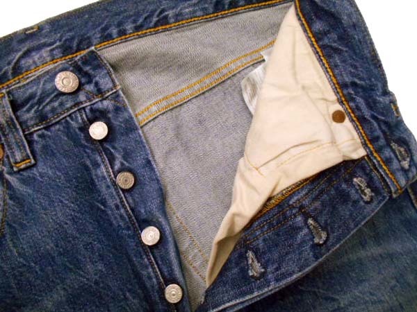 新品！\37,800【LEVI