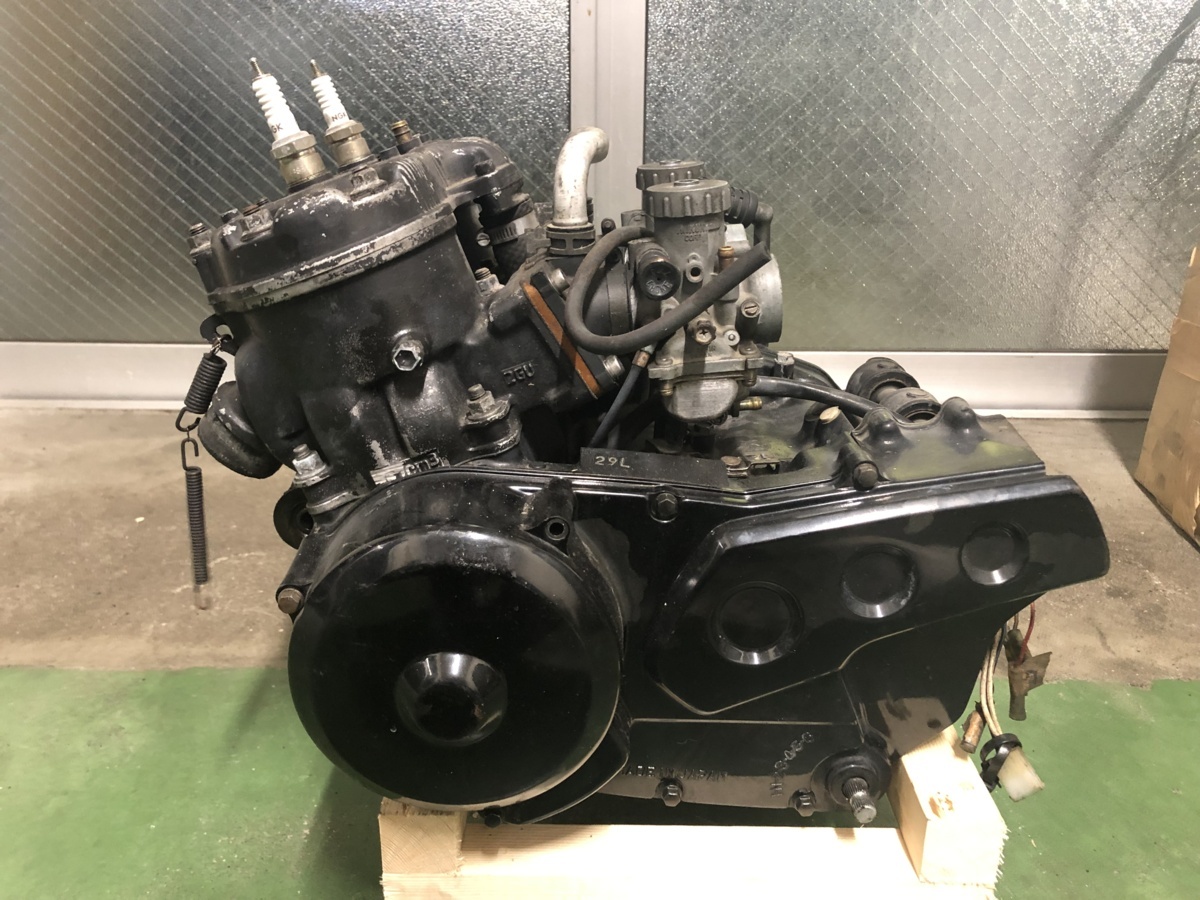 格安　RZ250 エンジン　純正部品　詰め合わせ バイク 格安 RZ250 エンジン 純正部品 詰め合わせ