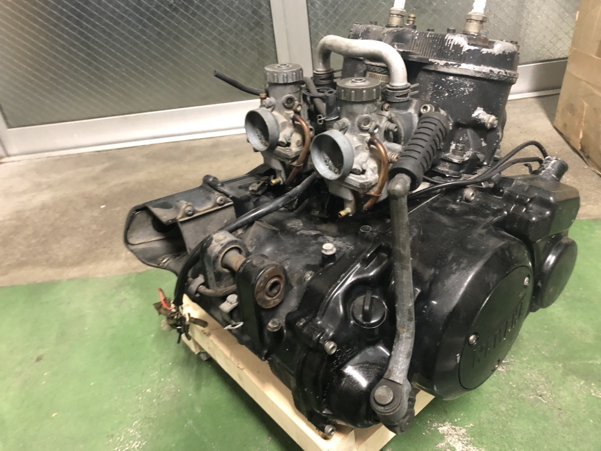 Yahoo!オークション S1902-1425-A1 RZ250 4L3 エンジンAssy 大阪発